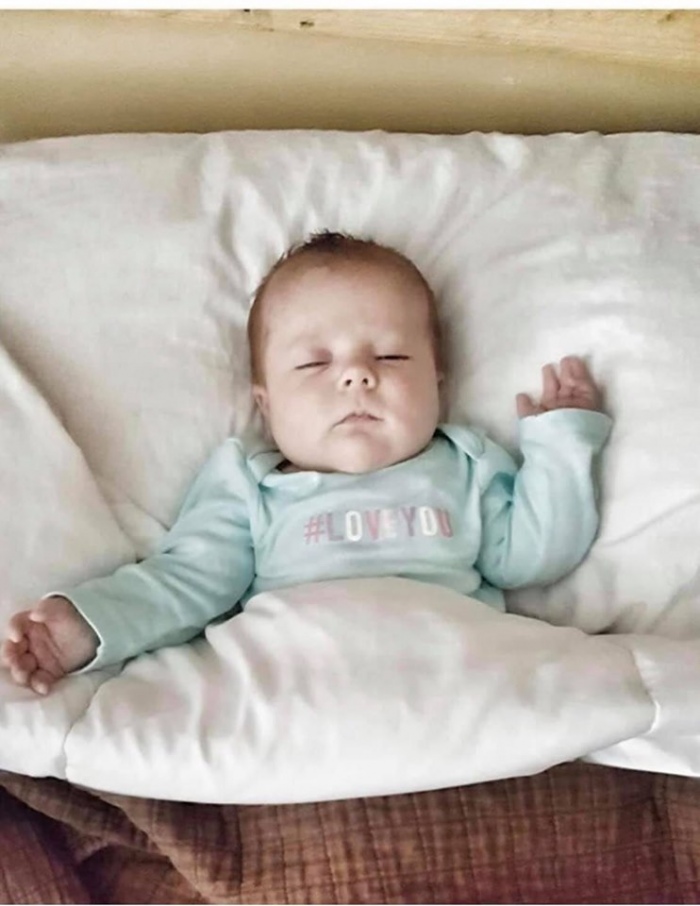 Les effets secondaires inqui�tants des vaccins am�nent une m�re �prouv�e � d�noncer la vaccination comme quelque chose de dangereux 